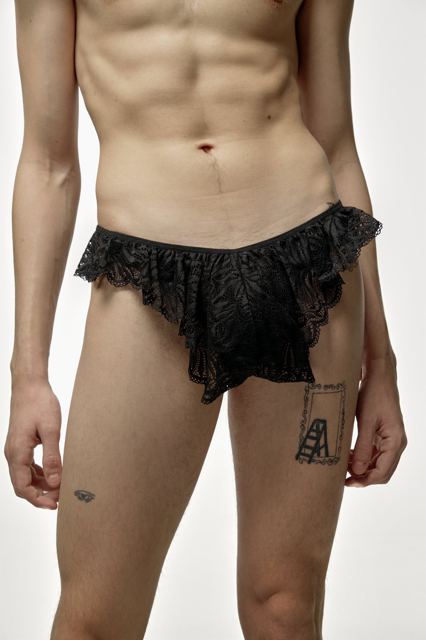 Louis Ruffle Thong - Black — FOD lingerie for men and non-binary bodies